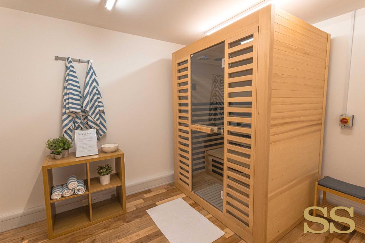 Blue Lagoon: Beachside Retreat With O2 Academy Access *