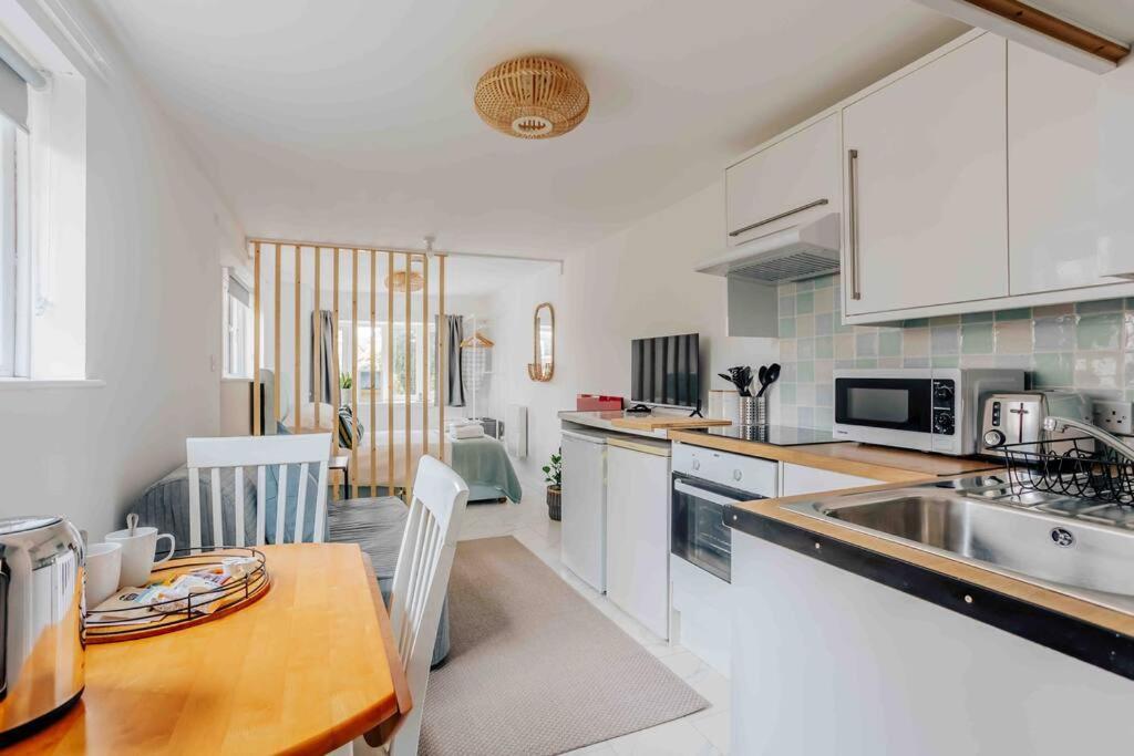 Lovely Cosy Annex By The Sea * Bournemouth