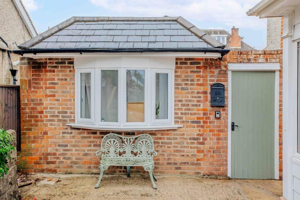 Lovely Cosy Annex By The Sea Apartment *