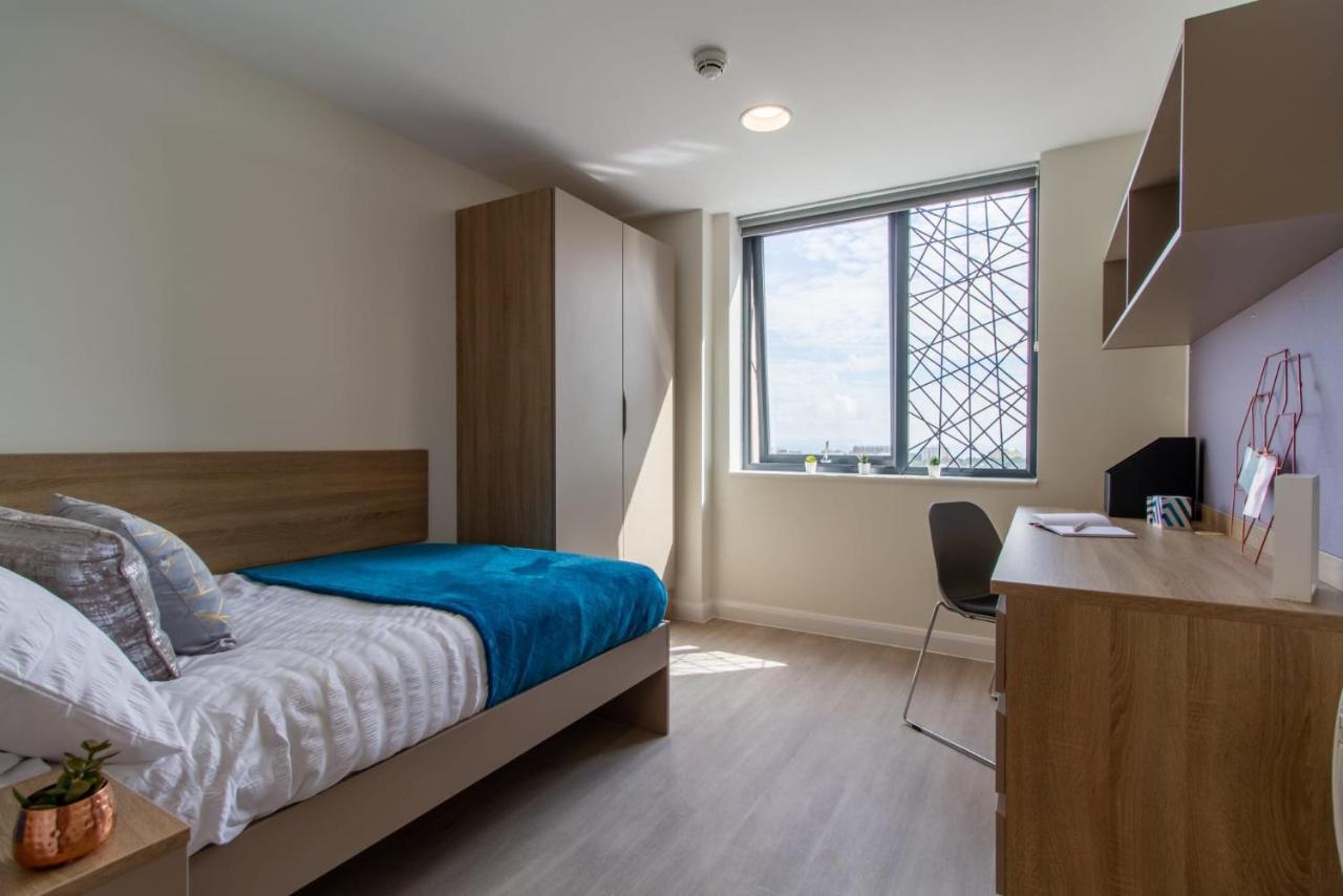 Apartment Inviting Private Ensuite Bedrooms At Skyline In Bournemouth