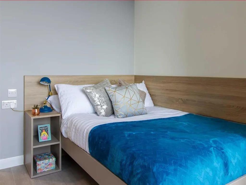 Apartment Inviting Private Ensuite Bedrooms At Skyline In Bournemouth
