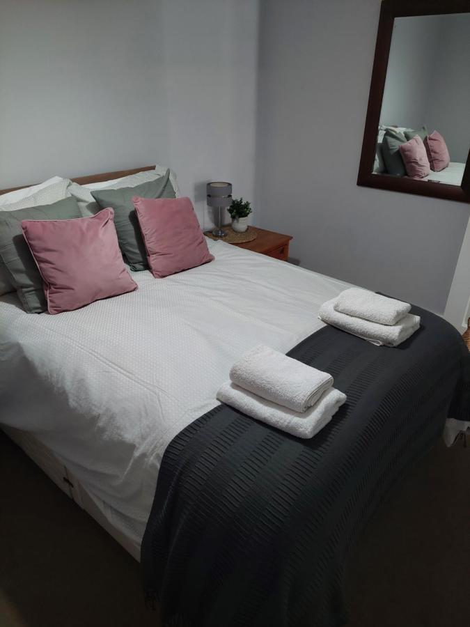 Apartment In Boscombe Close To *