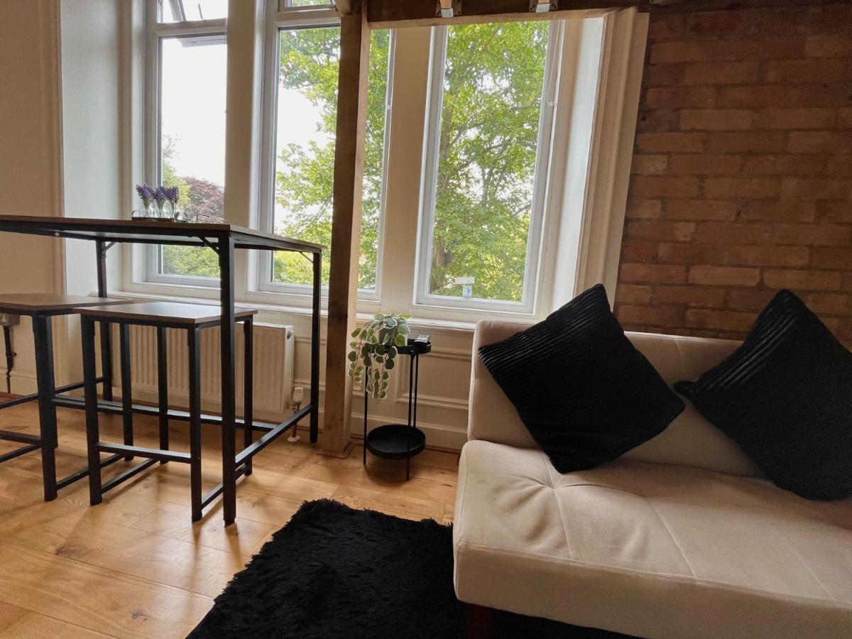 Flat 14, 10 St John's * Bournemouth