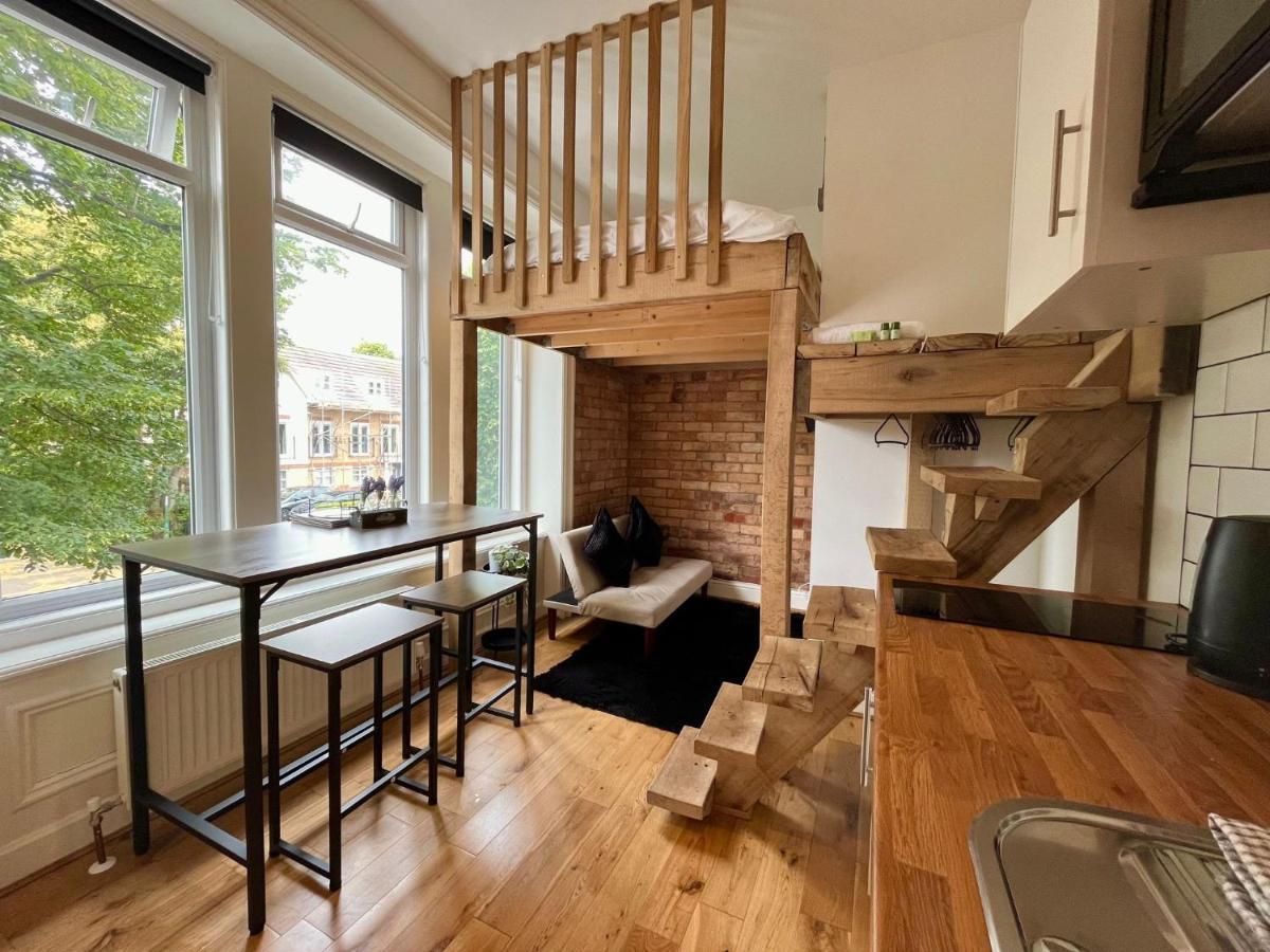 Flat 14, 10 St John's