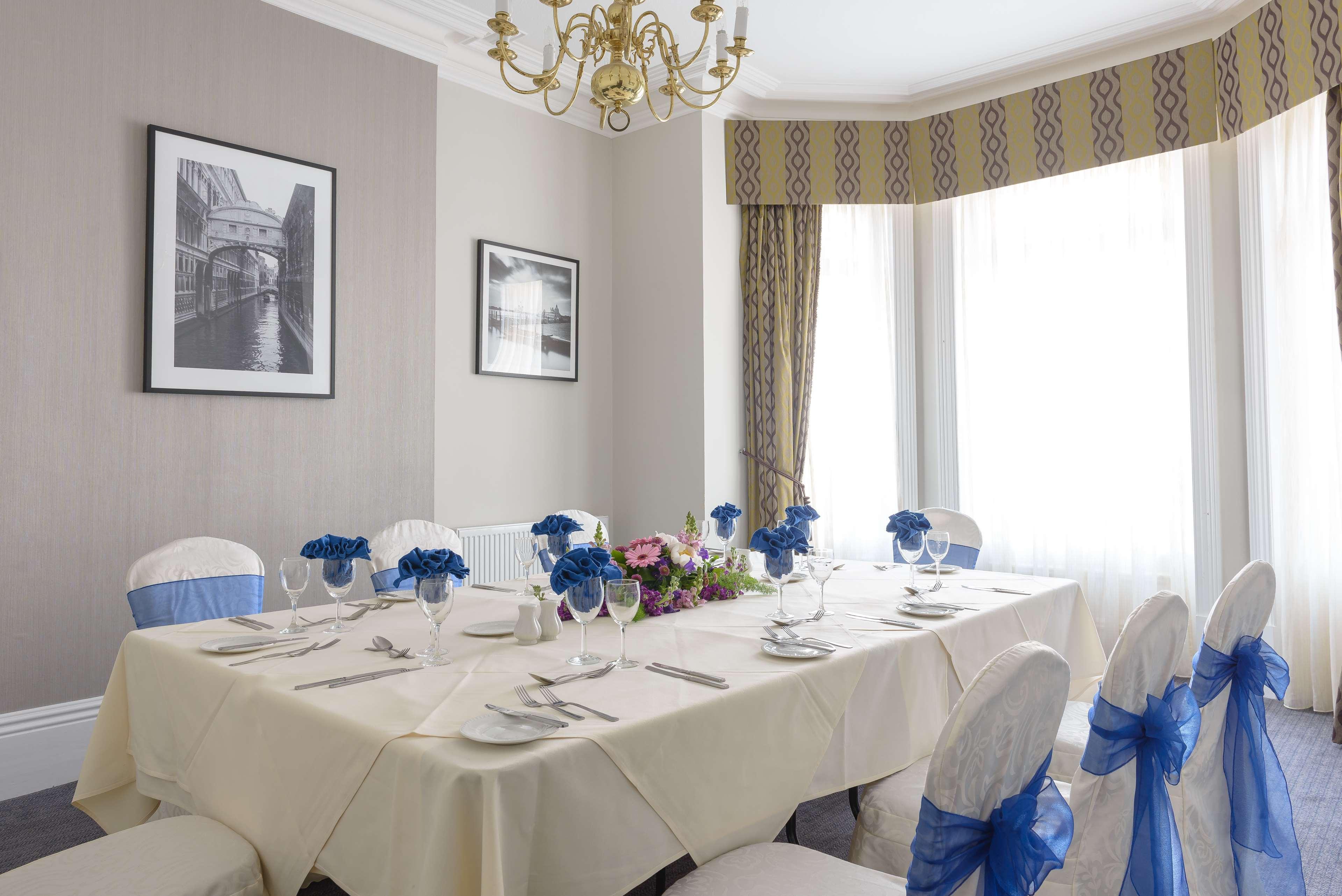 Hotel Western The Connaught And 4*