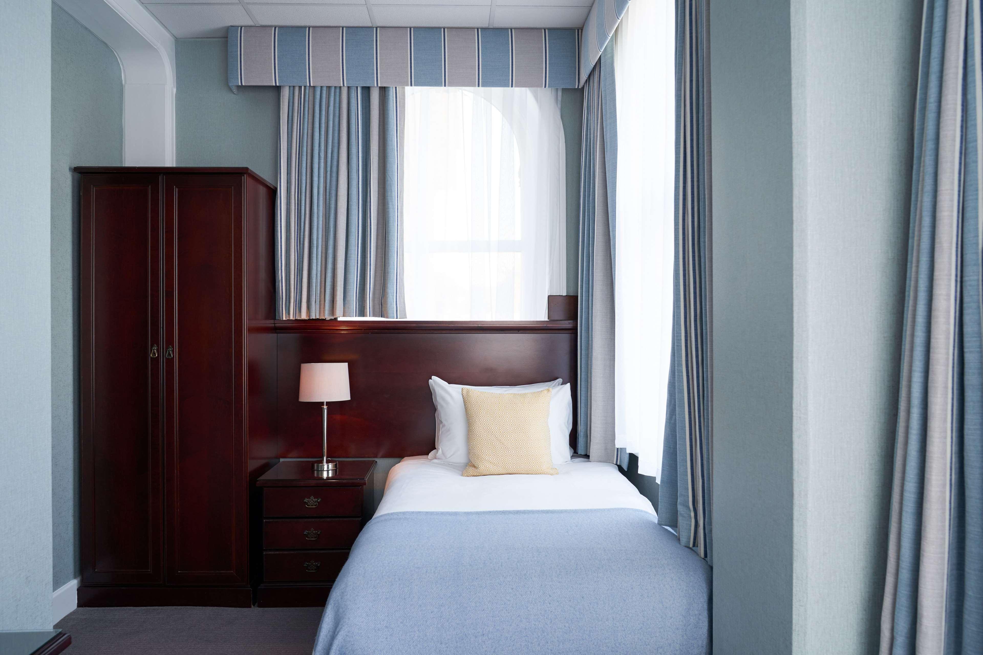 Western The Connaught And 4*