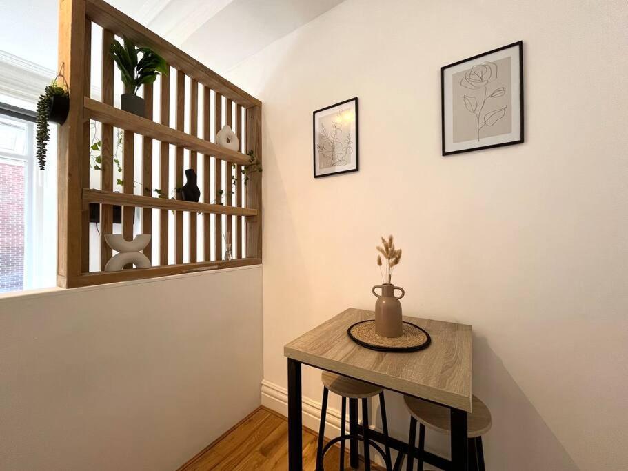 Flat 12, 10 St John's Road Bournemouth