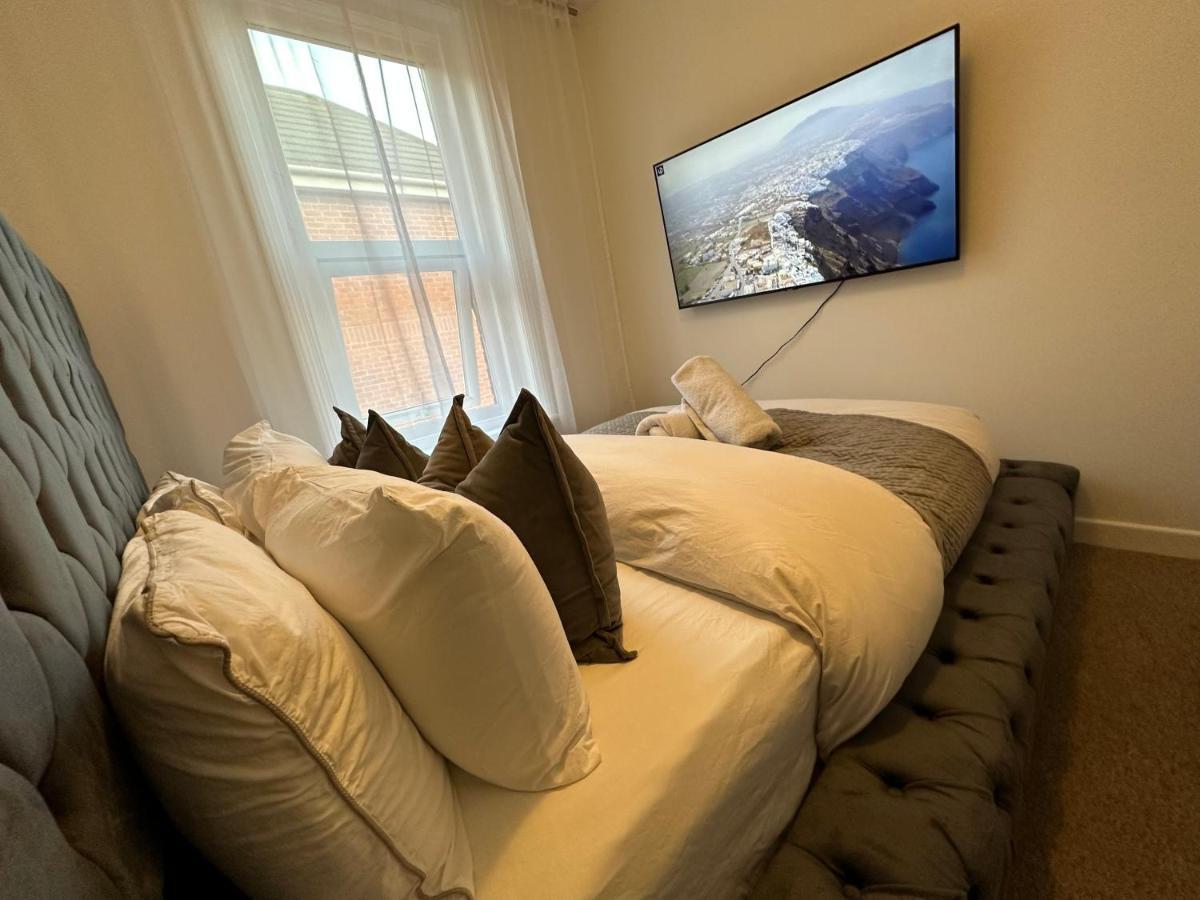 The Smaller New Refurbished Ensuite 5min From Parking In Bournemouth