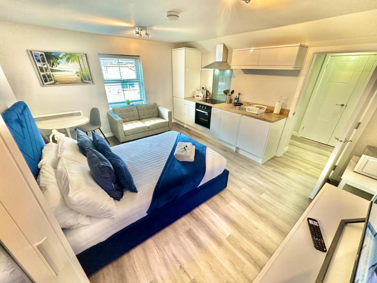 Cozy Downtown Retreat - With Short Walk To