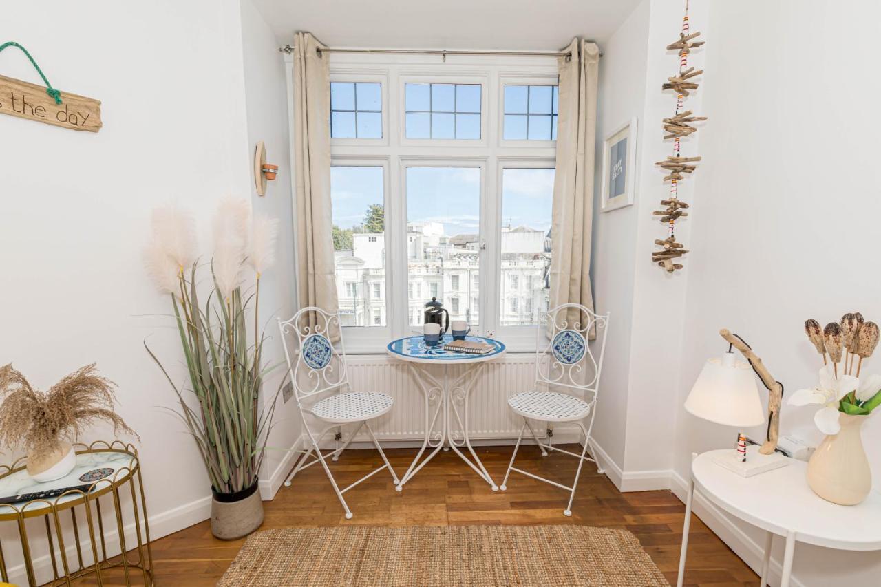 Ocean Breeze - 1 Minute From The - 10 Minute From Bic - Fast Wi-fi - Smart Tv *