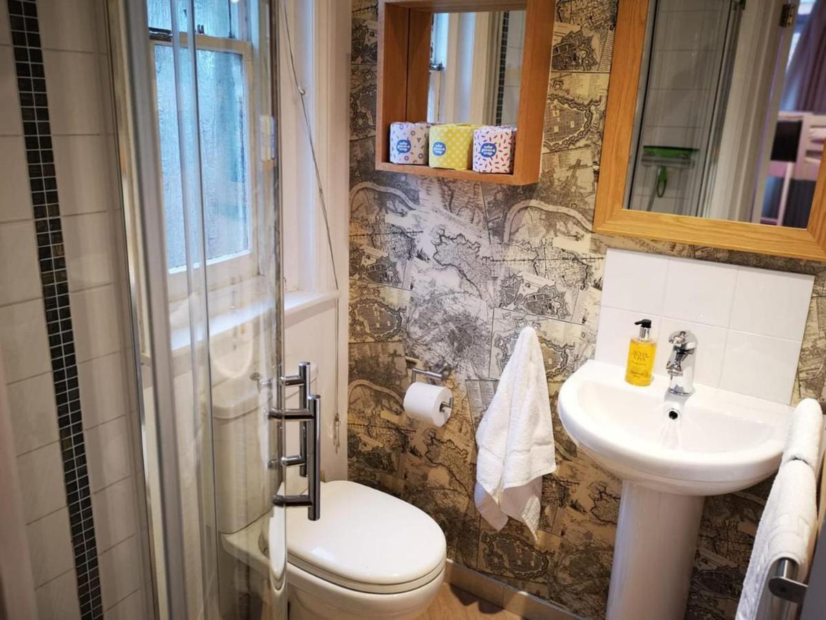 Boutique With Hot Tub - Sleeps Up To 20 * Bournemouth