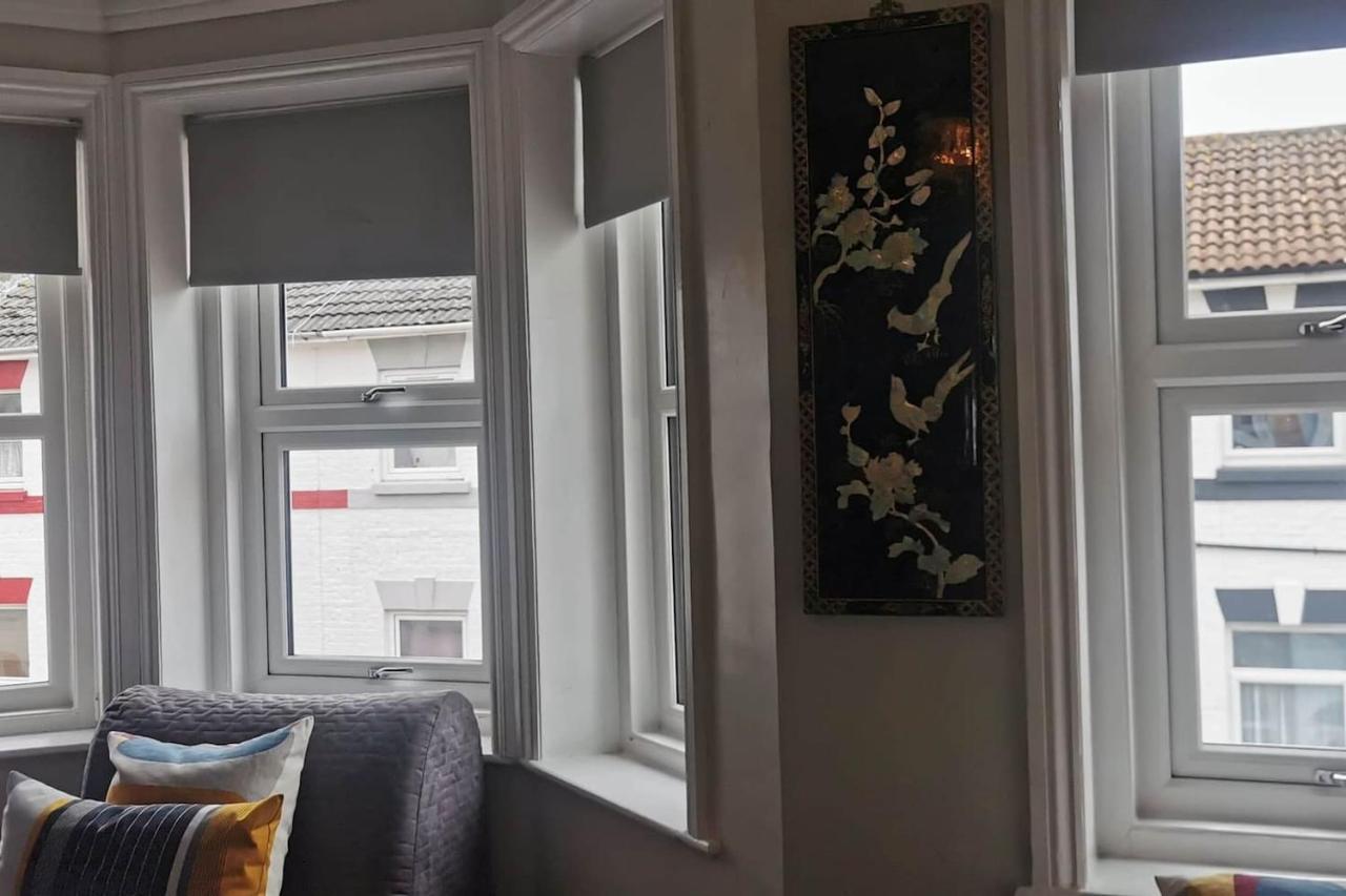 Boutique With Hot Tub - Sleeps Up To 20 * Bournemouth