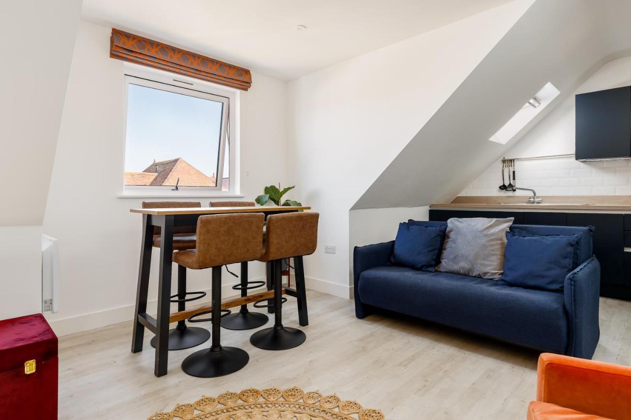 Modern 1 Bed Seaside * Bournemouth