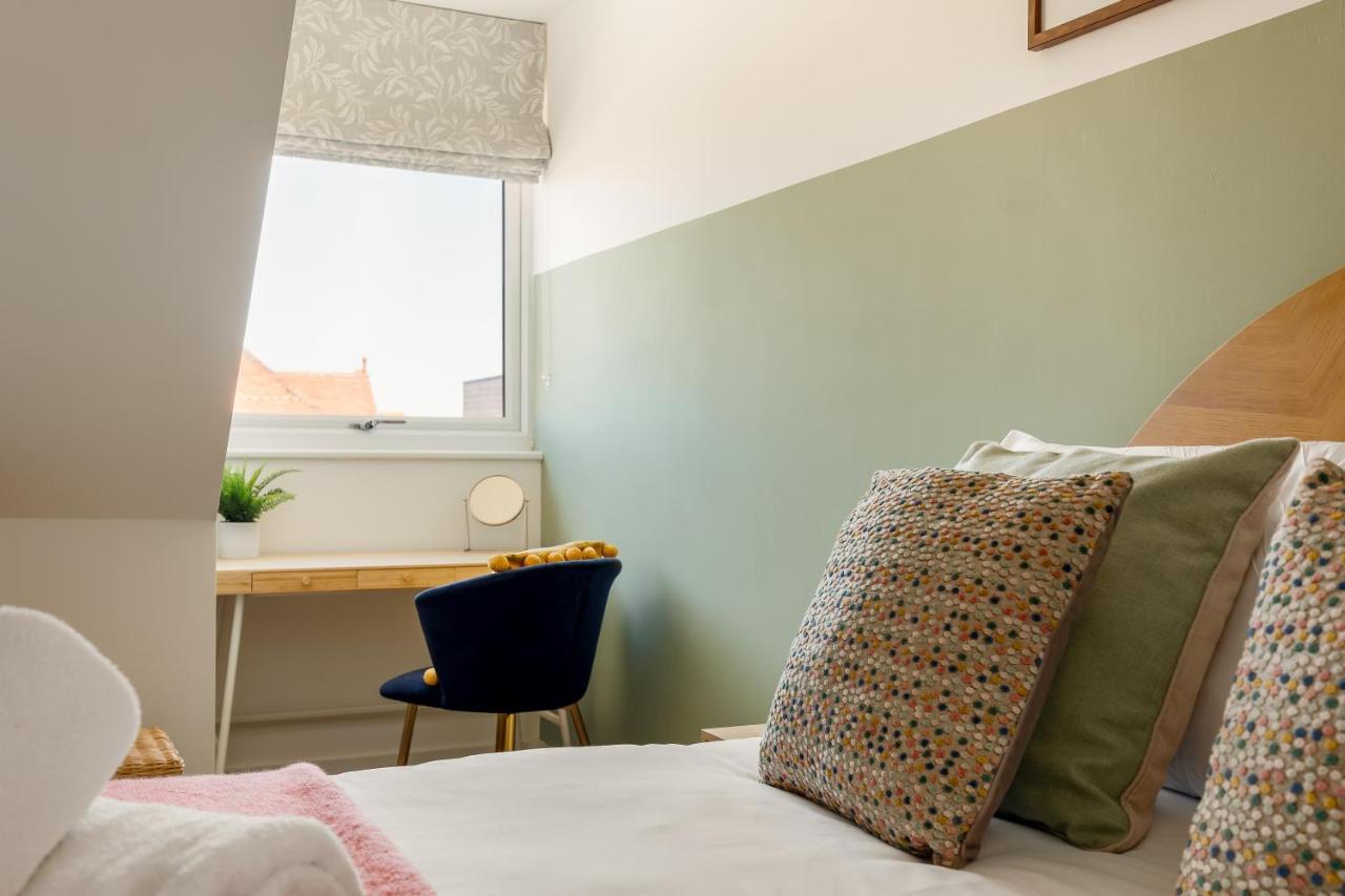 Modern 1 Bed Seaside