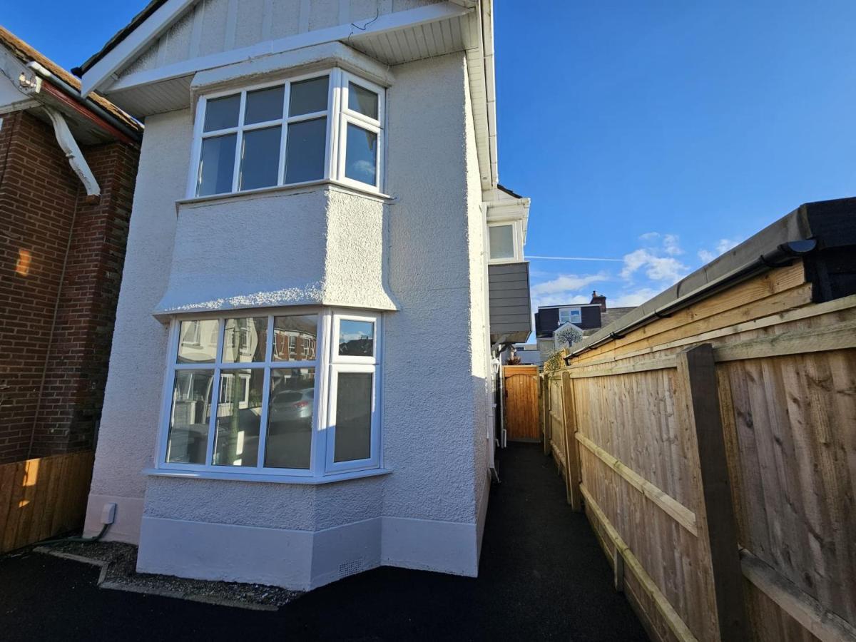 Newly Renovated 3 Bedroom Victorian Detached House * Bournemouth