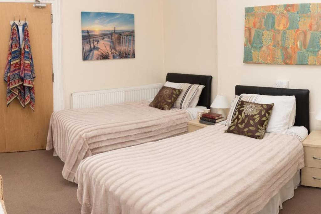 Holiday home The By The Sea, Sleeps 32