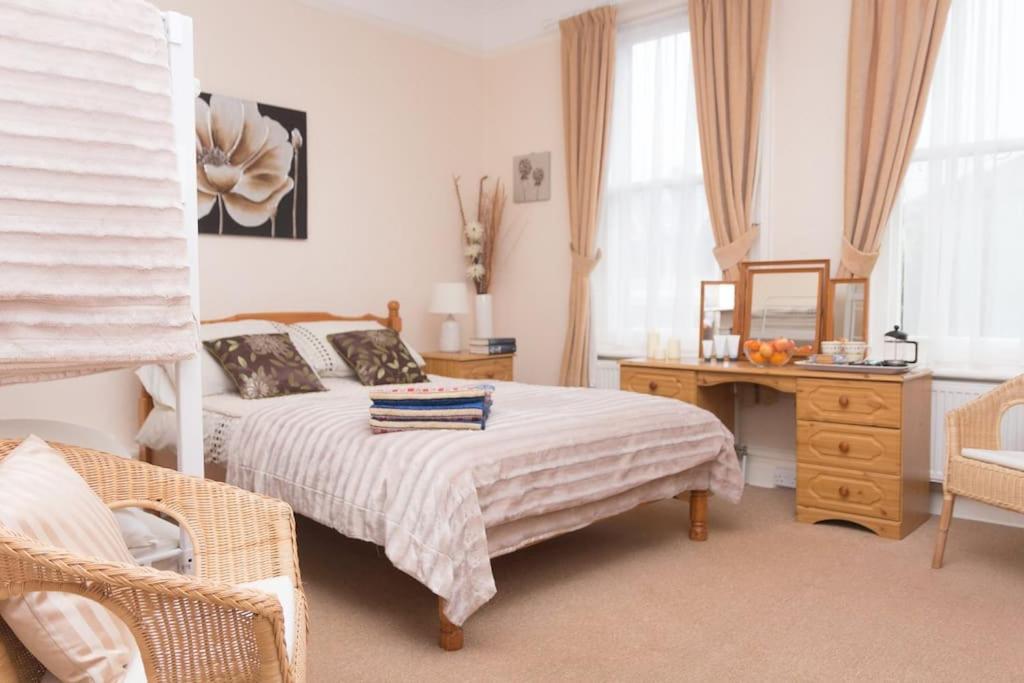 Holiday home The By The Sea, Sleeps 32