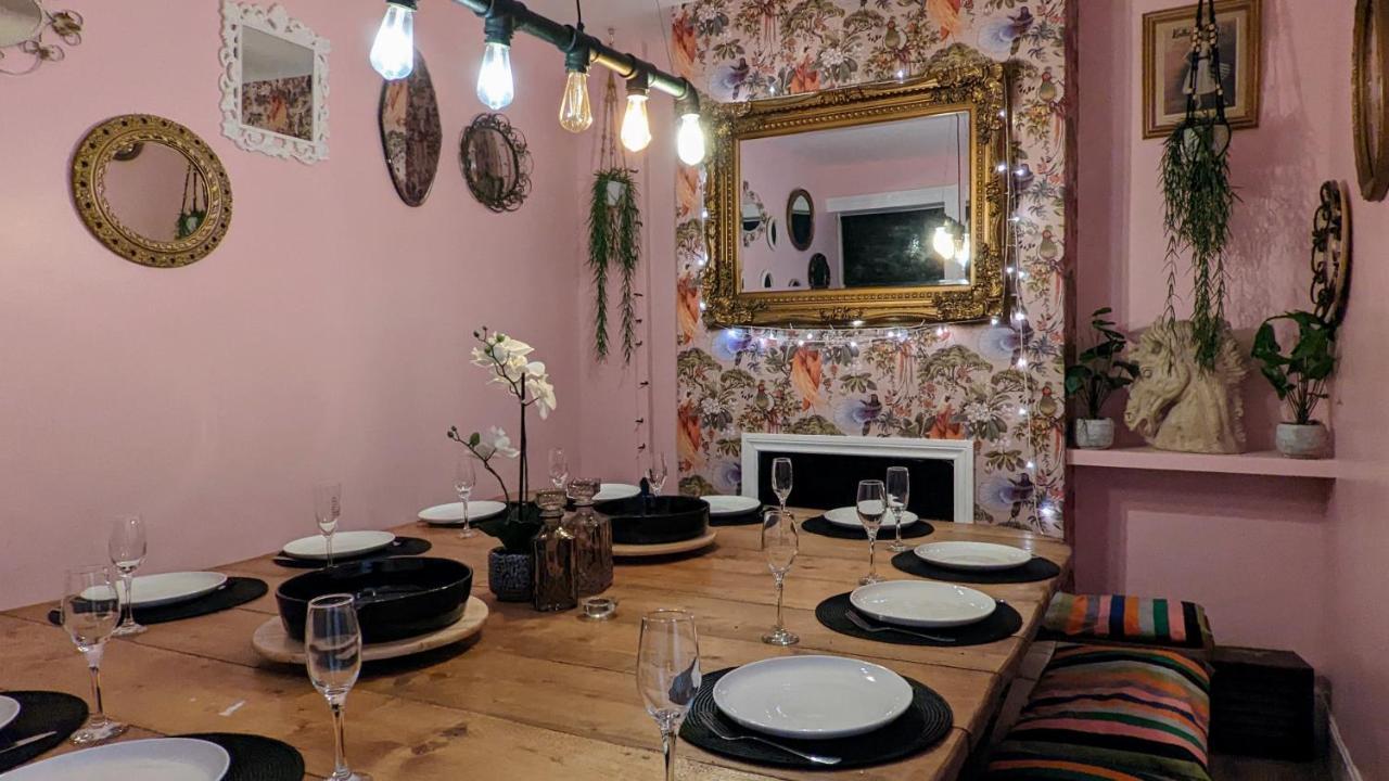 Boutique With Hot Tub - Sleeps Up To 20 Holiday home Bournemouth