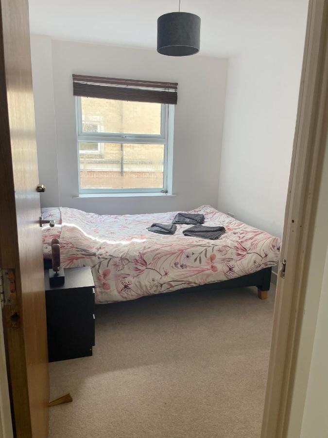Entire Town Centre 2 Bedroom Very Close To * Bournemouth