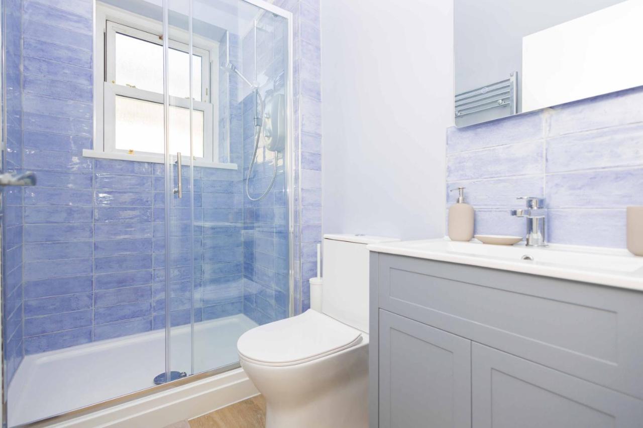Sunny Town Centre Apartment: Beach-close Luxury In * Bournemouth