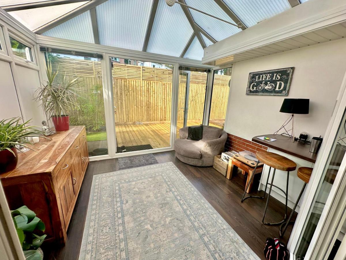 Holiday home Large Family With Hot Tub - Sky Sports - Water Bed - Free Parking