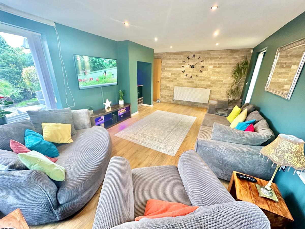 Holiday home Large Family With Hot Tub - Sky Sports - Water Bed - Free Parking