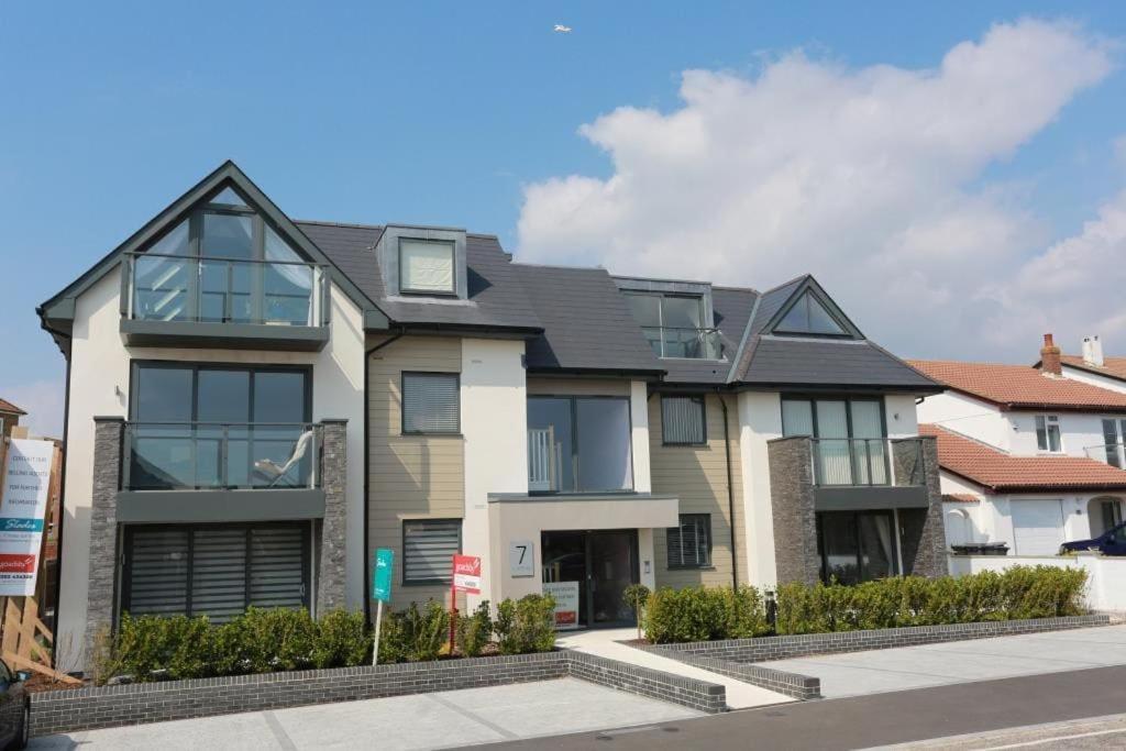 Bournecoast: Modern Flat With Sea Views - Fm6194 Bournemouth