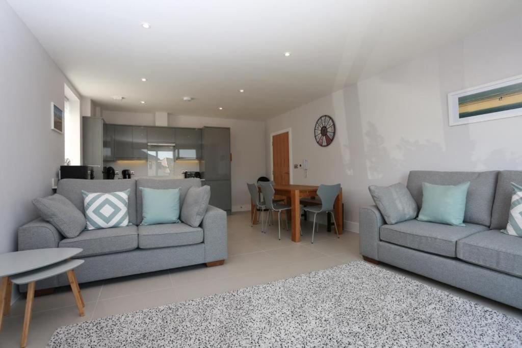 Apartment Bournecoast: Modern Flat With Sea Views - Fm6194 *
