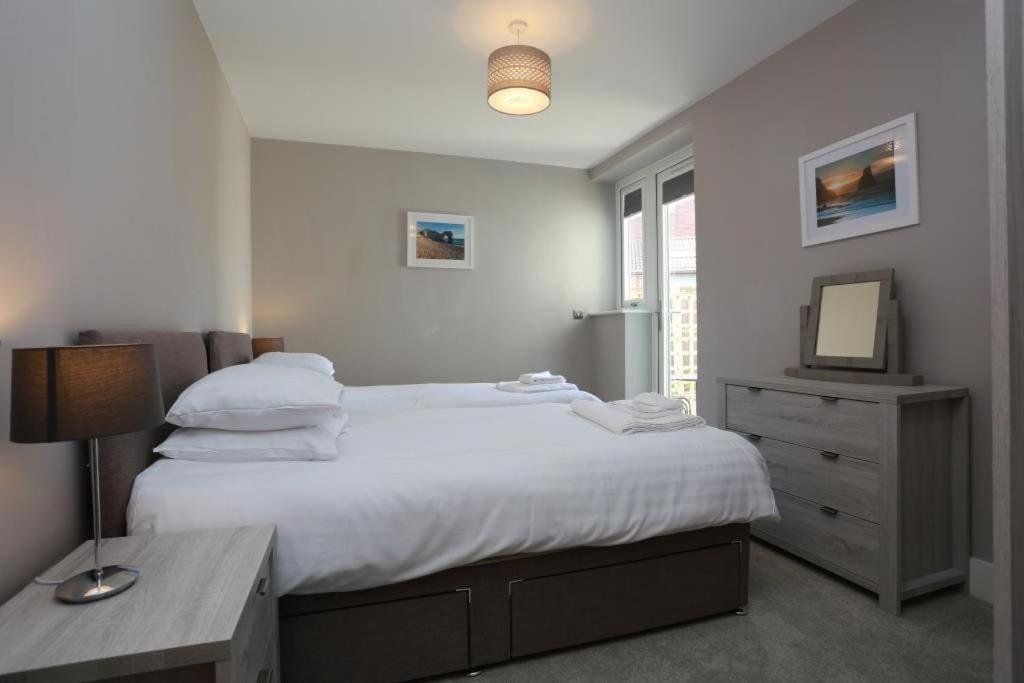 Bournecoast: Modern Flat With Sea Views - Fm6194 *
