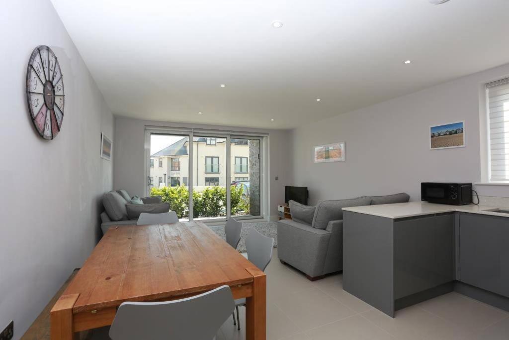 Bournecoast: Modern Flat With Sea Views - Fm6194 *