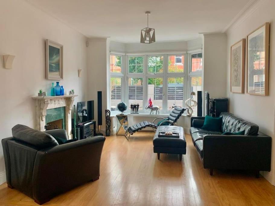 Bournecoast Family With Garden -wifi -hb8530