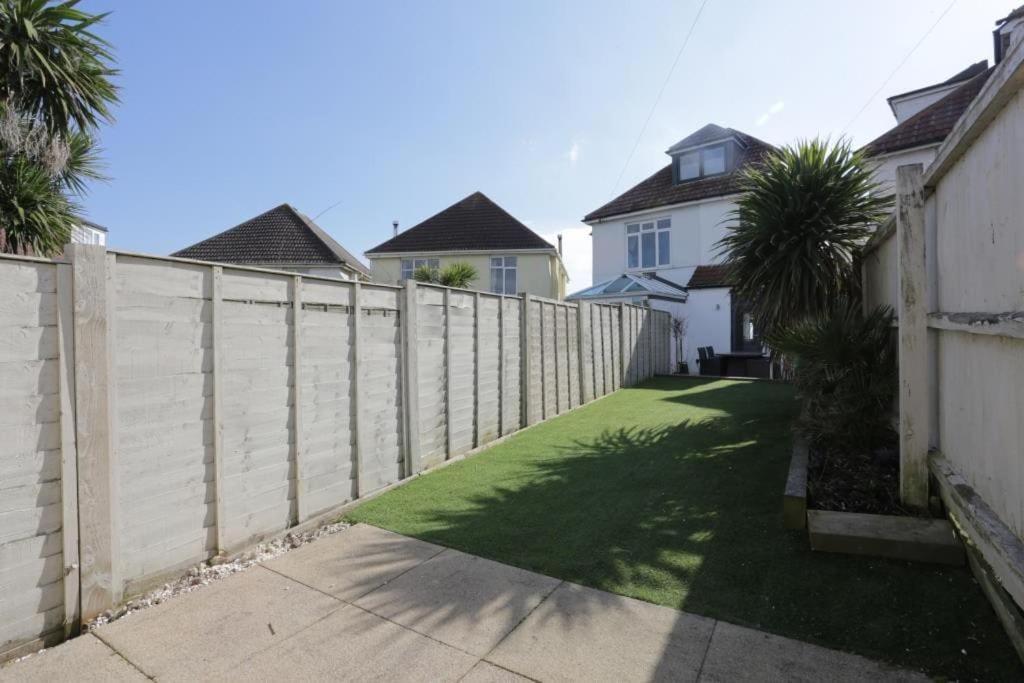 Bournecoast: 3 Bed-sea Views/balcony/garden-hb6314 Bournemouth
