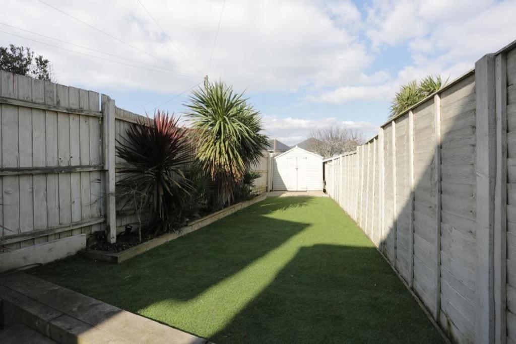 Bournecoast: 3 Bed-sea Views/balcony/garden-hb6314 Holiday home