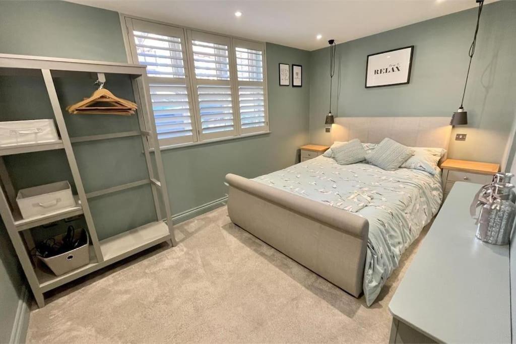 Bournecoast: Beautiful Two Bed Coach House-hb5458 *