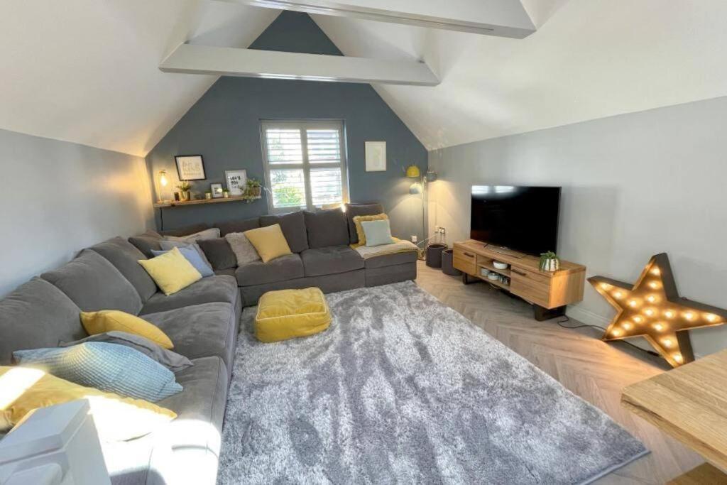 Holiday home Bournecoast: Beautiful Two Bed Coach House-hb5458