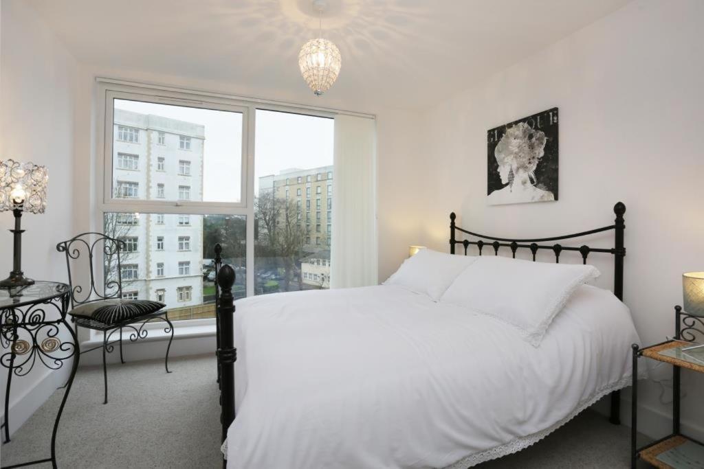 Bournecoast: Modern Flat Near Town Centre - Fm6275 Apartment *