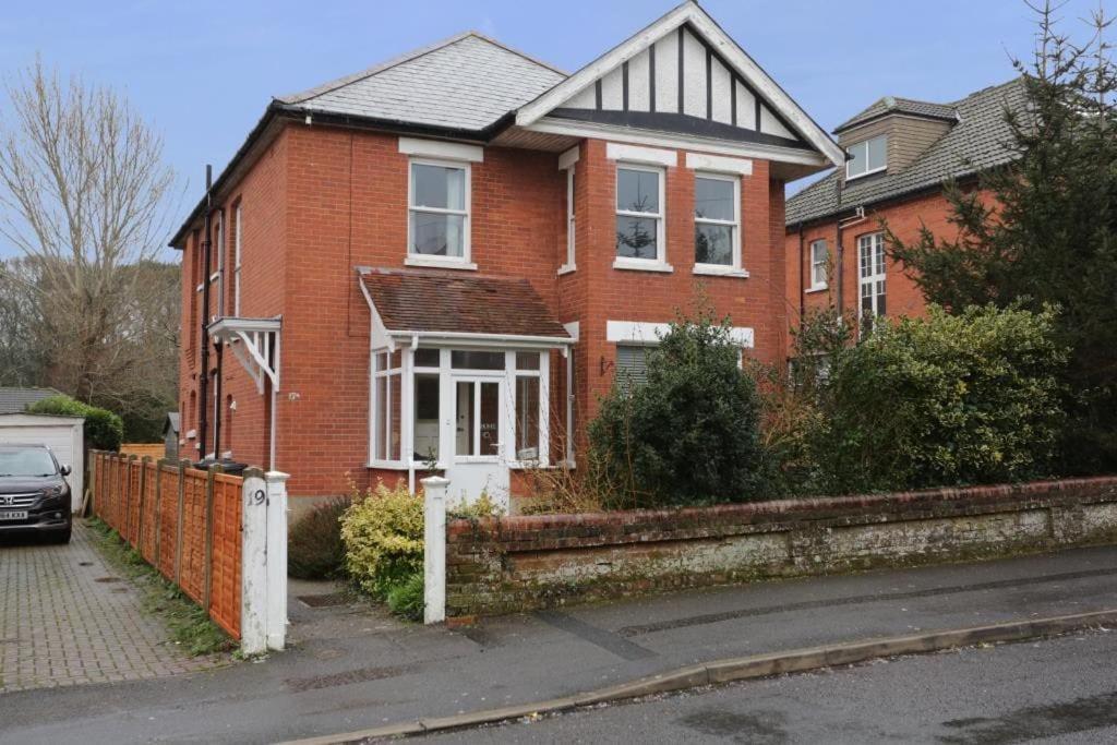 Bournecoast - Spacious Flat Near Shops/beach-fm182 * Bournemouth