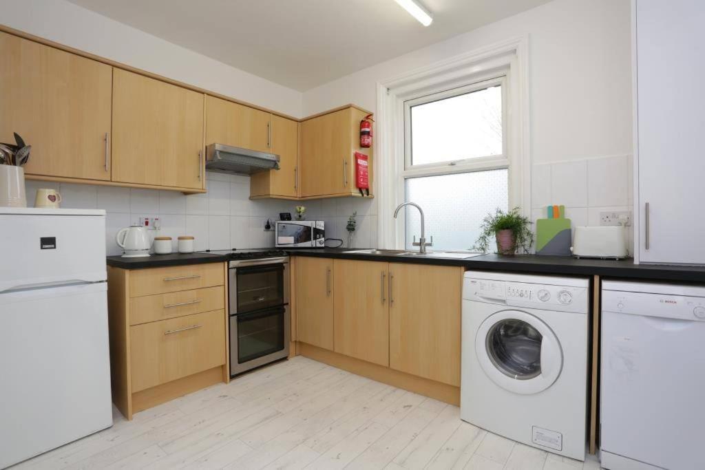 Apartment Bournecoast - Spacious Flat Near Shops/beach-fm182