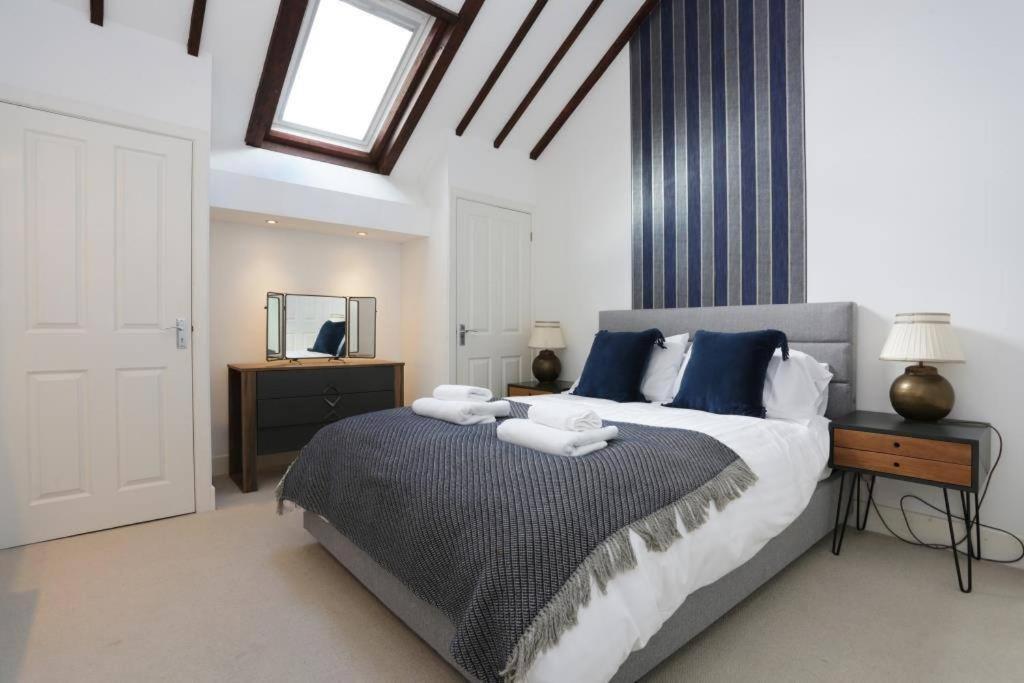 Holiday home Bournecoast: With Snug-games Room-garden-3114