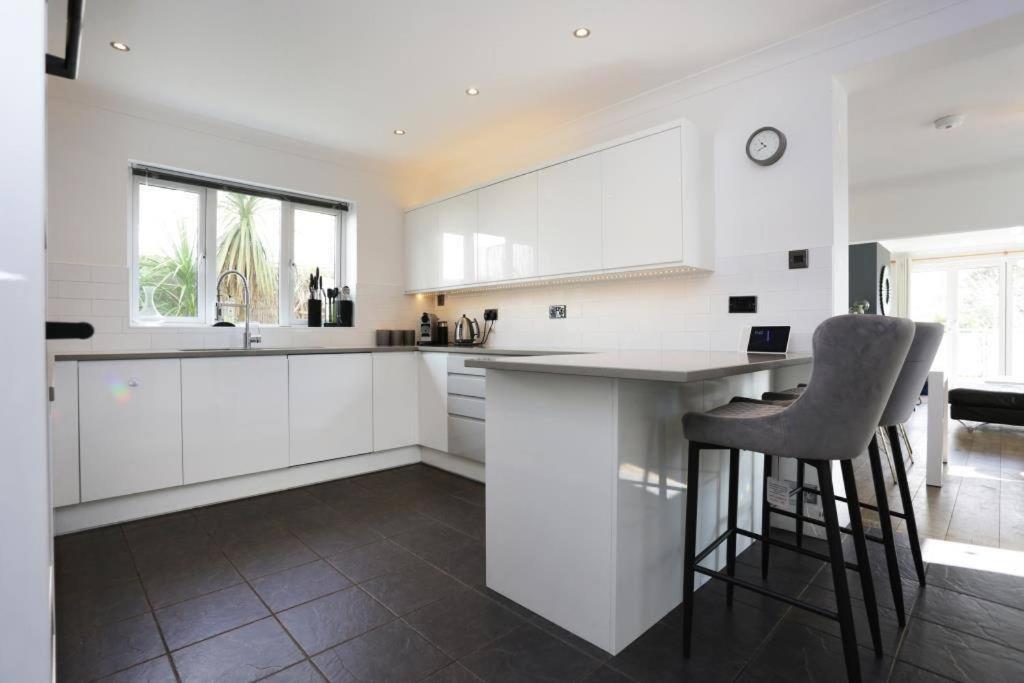 Bournecoast: With Snug-games Room-garden-3114 Holiday home *