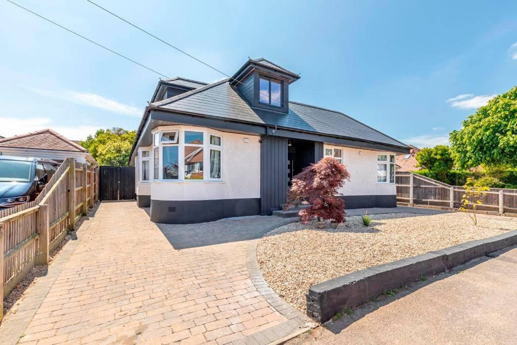 Bournecoast - Bungalow-garden-bbq Hut-wifi- Hb6339 * Bournemouth