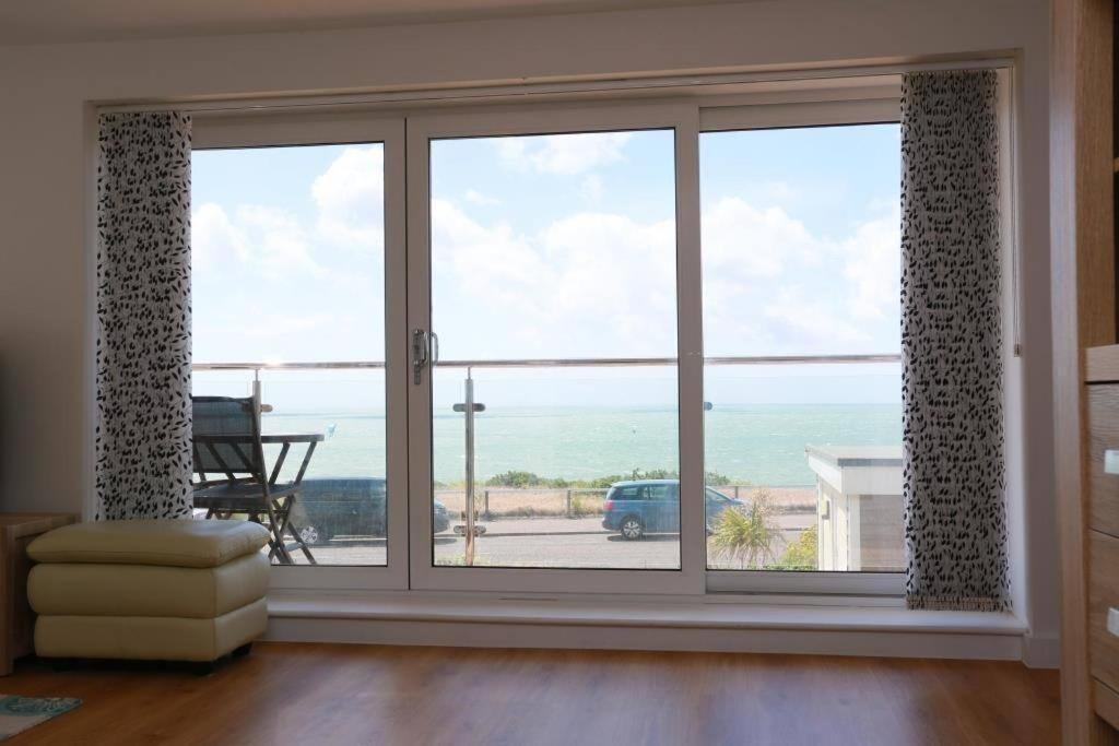 Bournecoast: Flat With Panoramic Sea Views- Fm6180 Apartment *