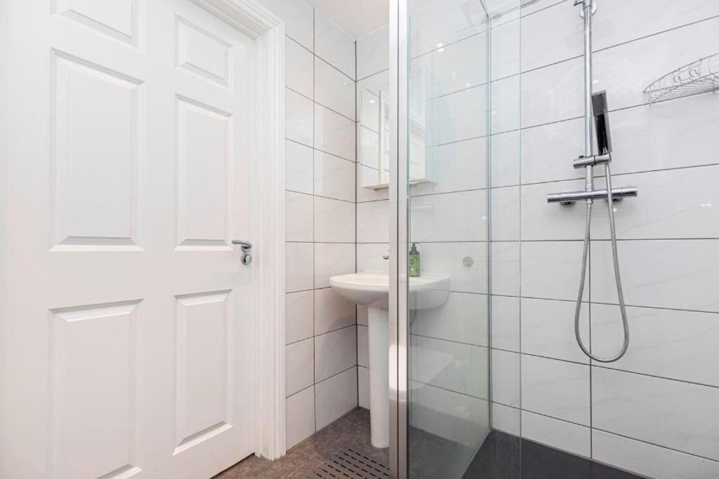 Apartment Bournecoast: Short Walk To Sandy Beaches - Fm3070