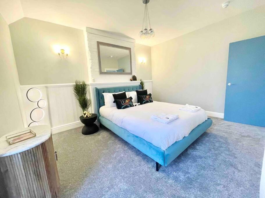 Apartment Coastline Retreats - Stunning Sea View Apartment, Netflix Bournemouth