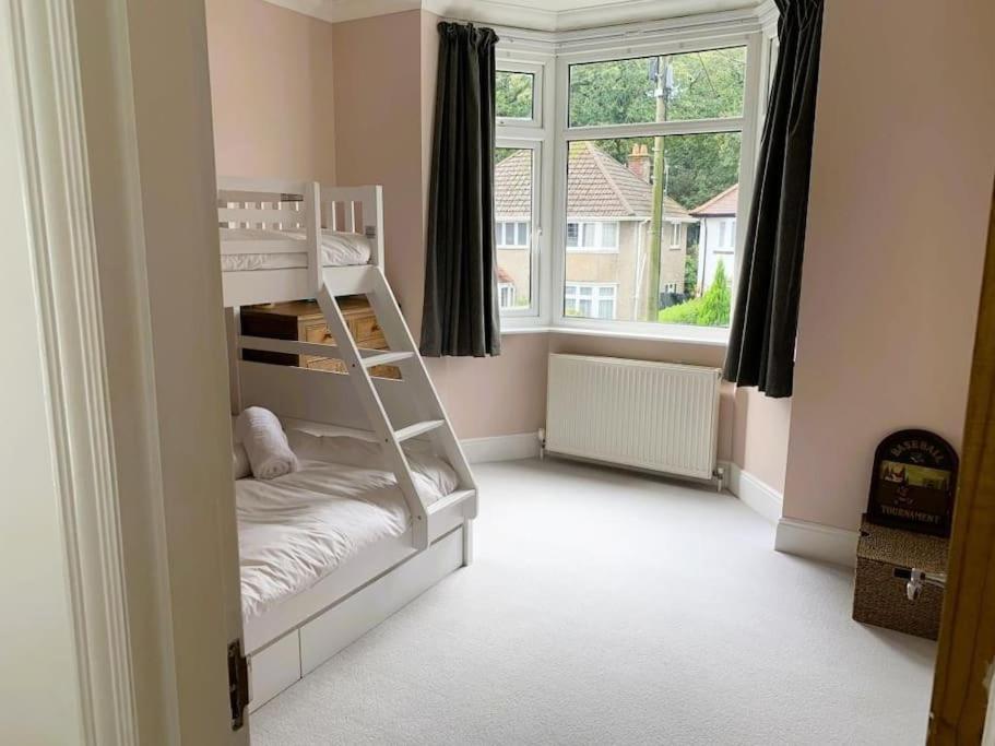 Bournecoast - 2 Bedroom Stylish - Fm9560 *