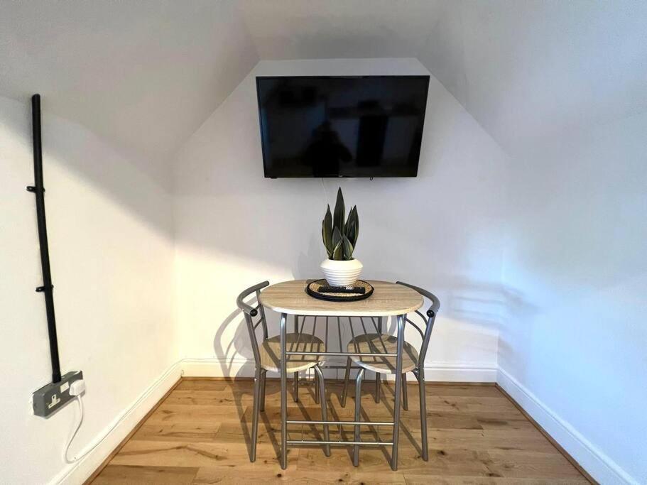 Flat 20, 10 St John's