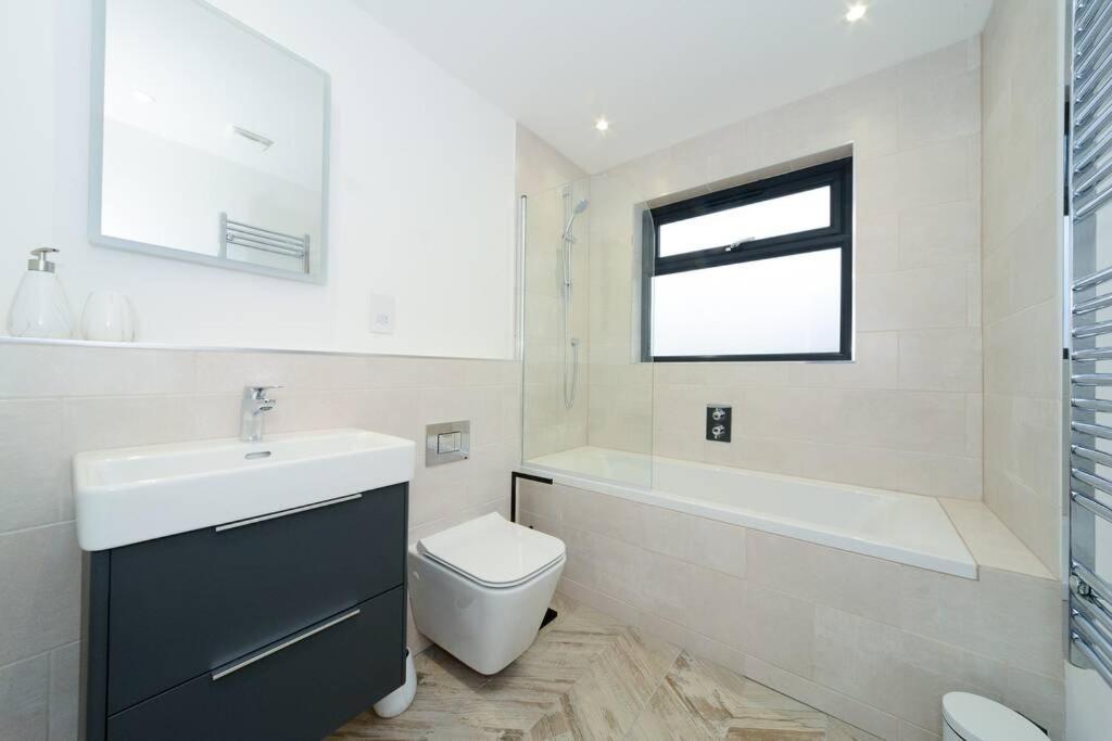 Seaview Apartment