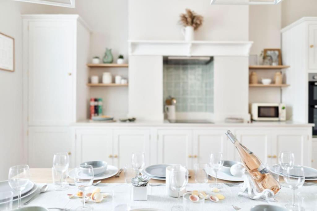 Cute House - 4 Mins Walk Bournemouth