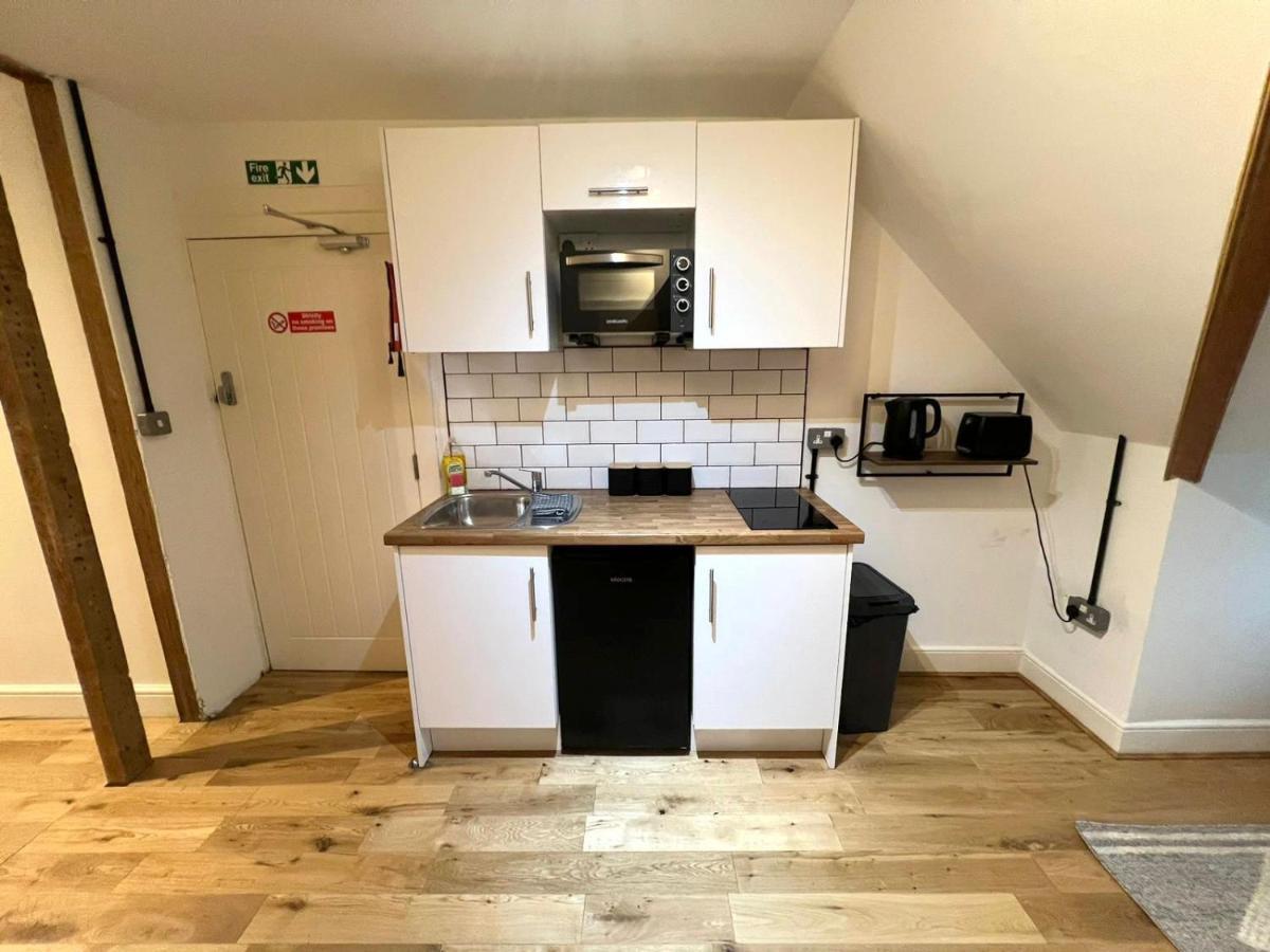 Flat 20, 10 St John's Apartment *