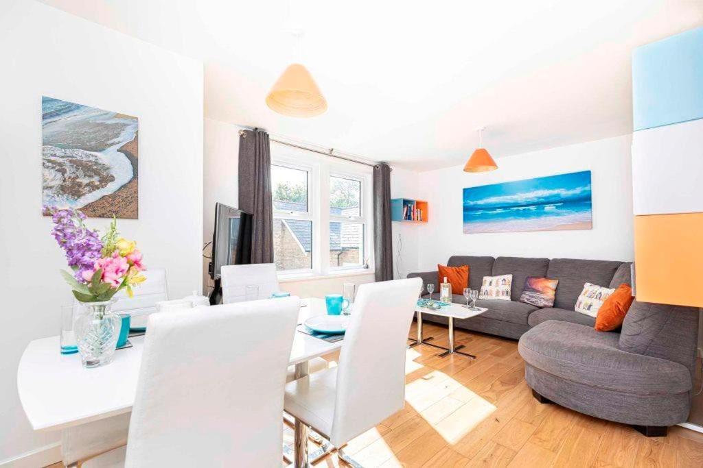 Apartment Bournecoast- Near Town Centre And With Hut - Fm6114 *